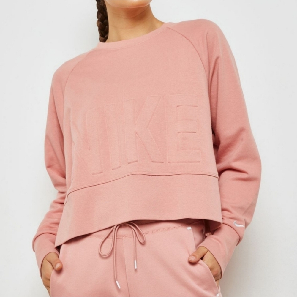 Nike Dri-Fit Versa Pink Graphic Logo Cropped Sweatshirt